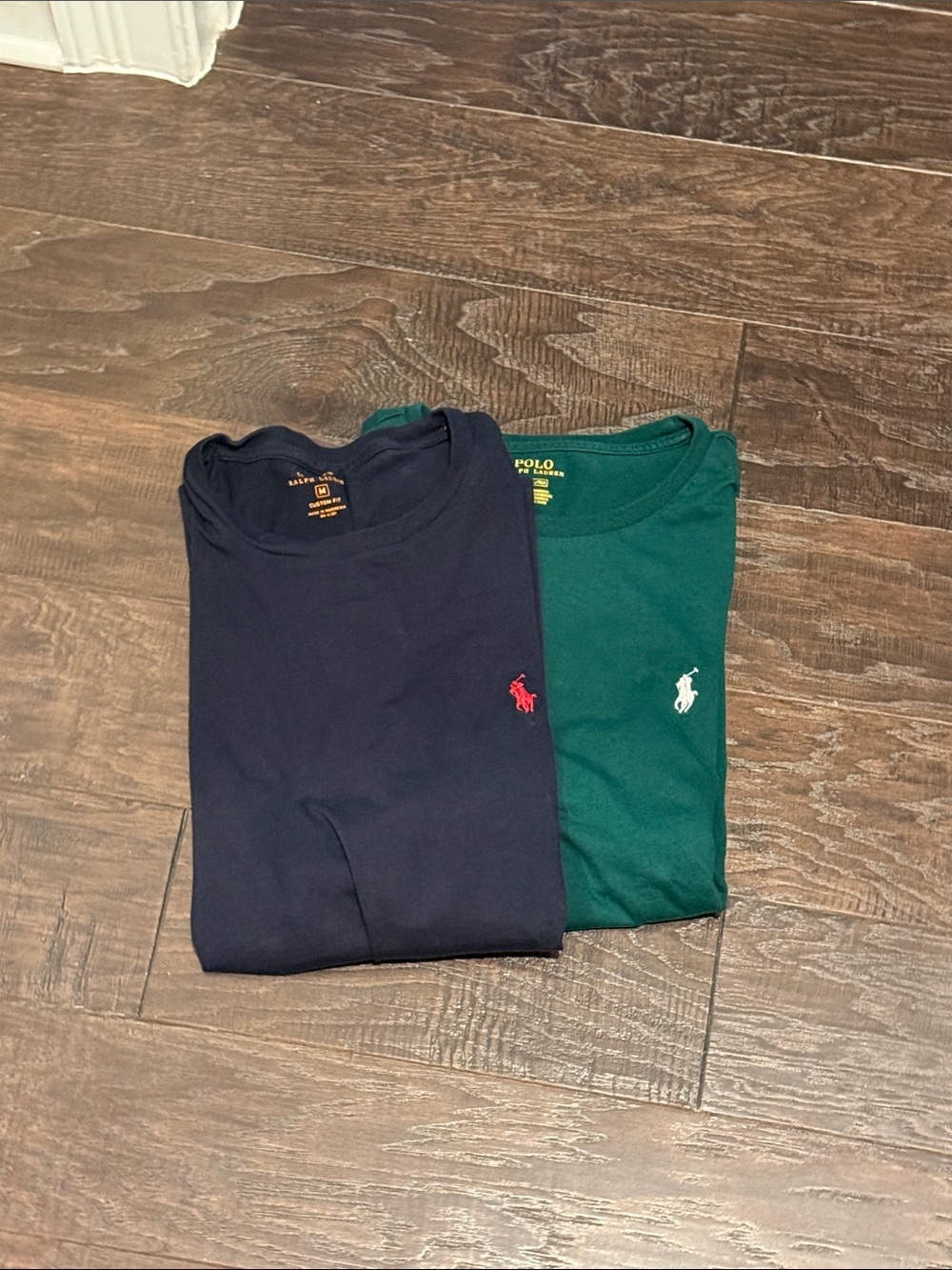 Polo Ralph Lauren Men’s M dark casual tees 2-pack bundle